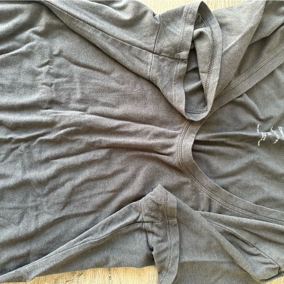 Banana Republic timeless tee - size XS - Picture 4 of 5